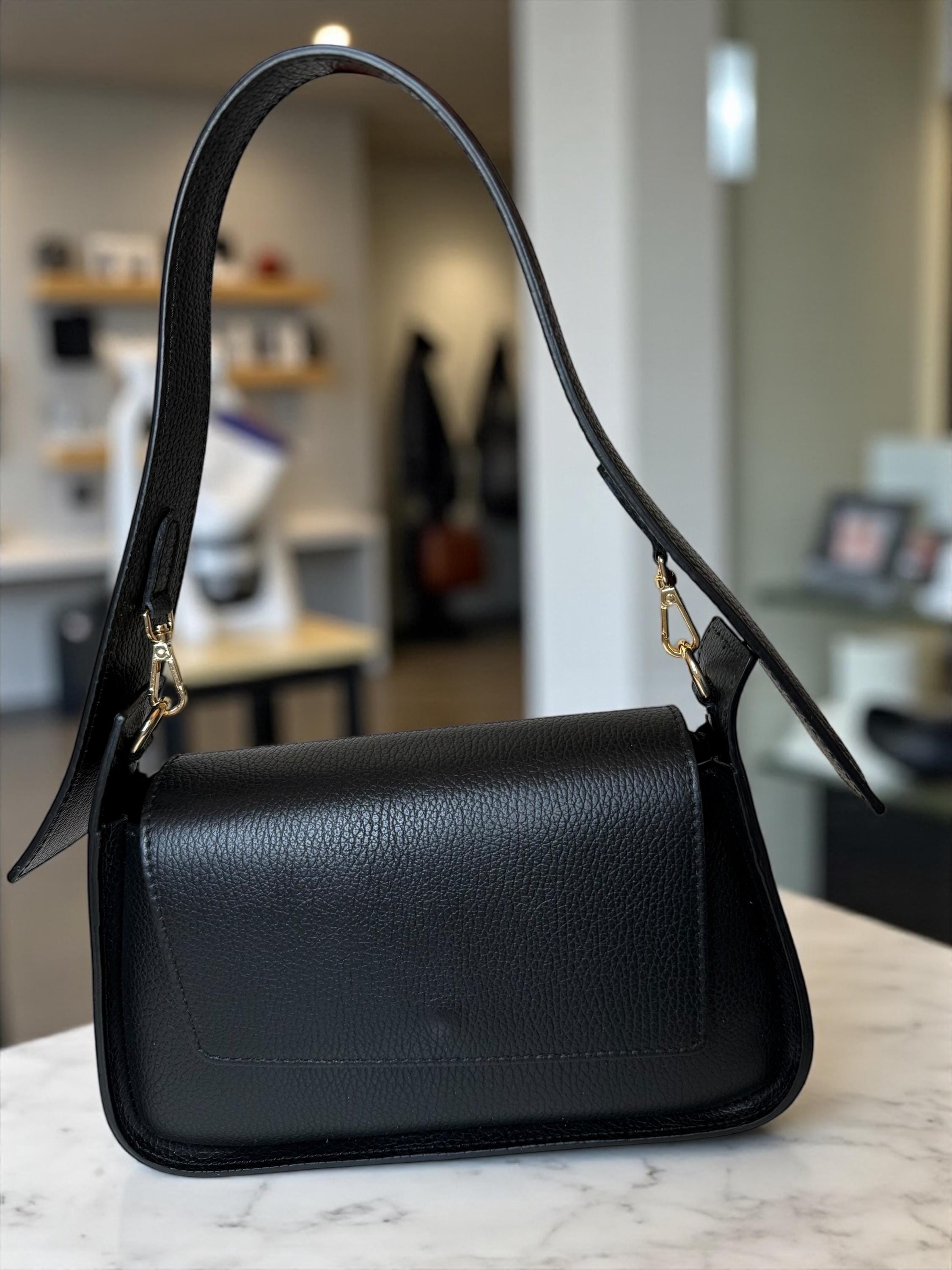 Saddle Pebbled Leather