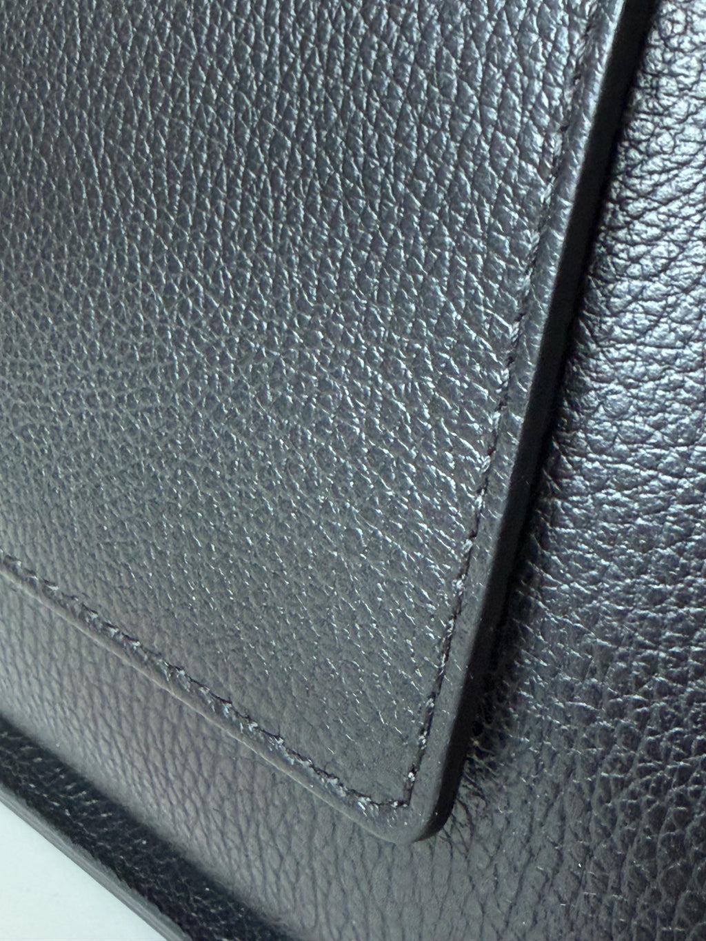 Saddle Pebbled Leather