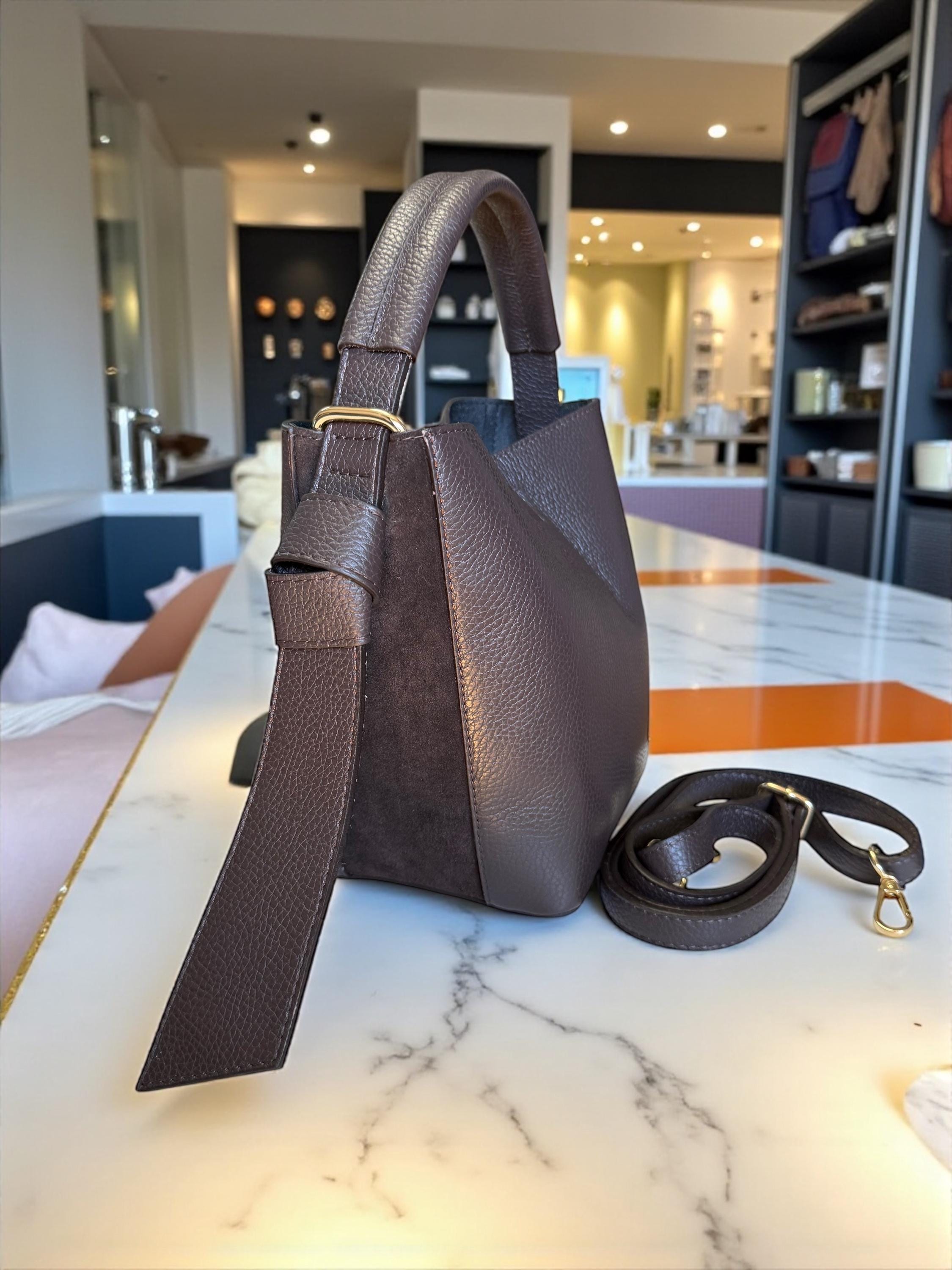 Pebble Leather & Suede chocolate Brown handbag
