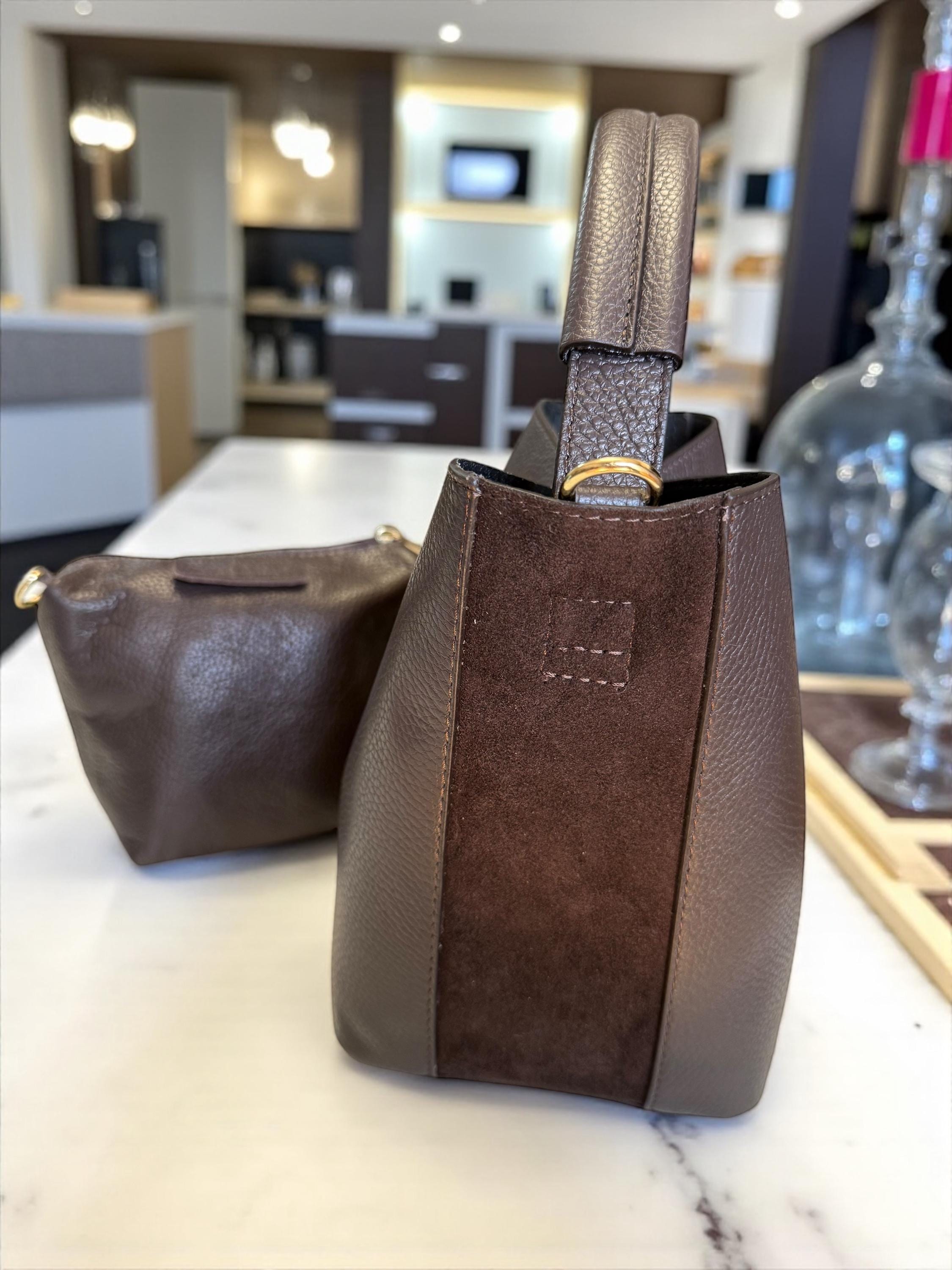 Pebble Leather & Suede chocolate Brown handbag