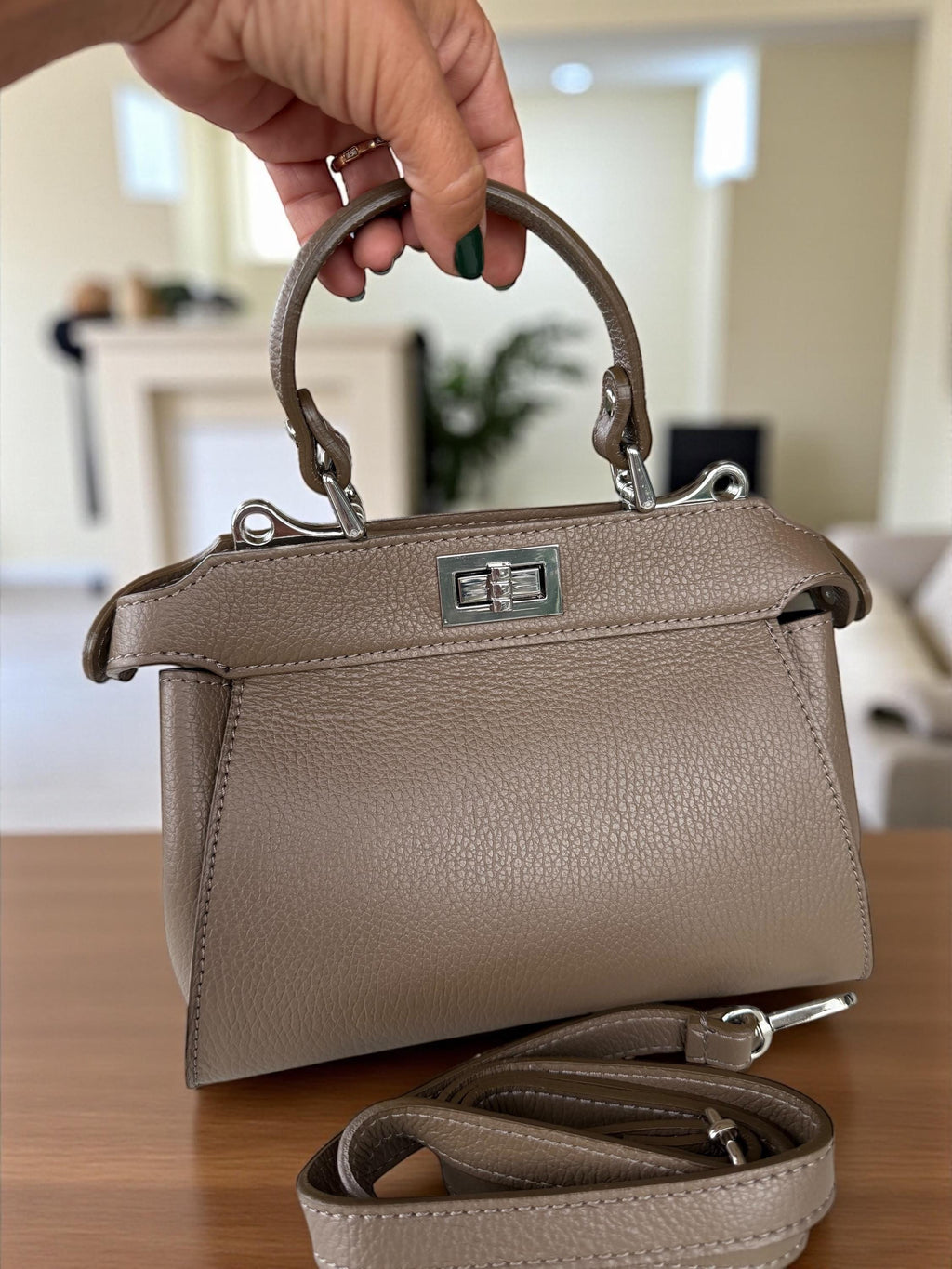 Classic Genuine Italian Pebble Leather Navi Handbag crossbody