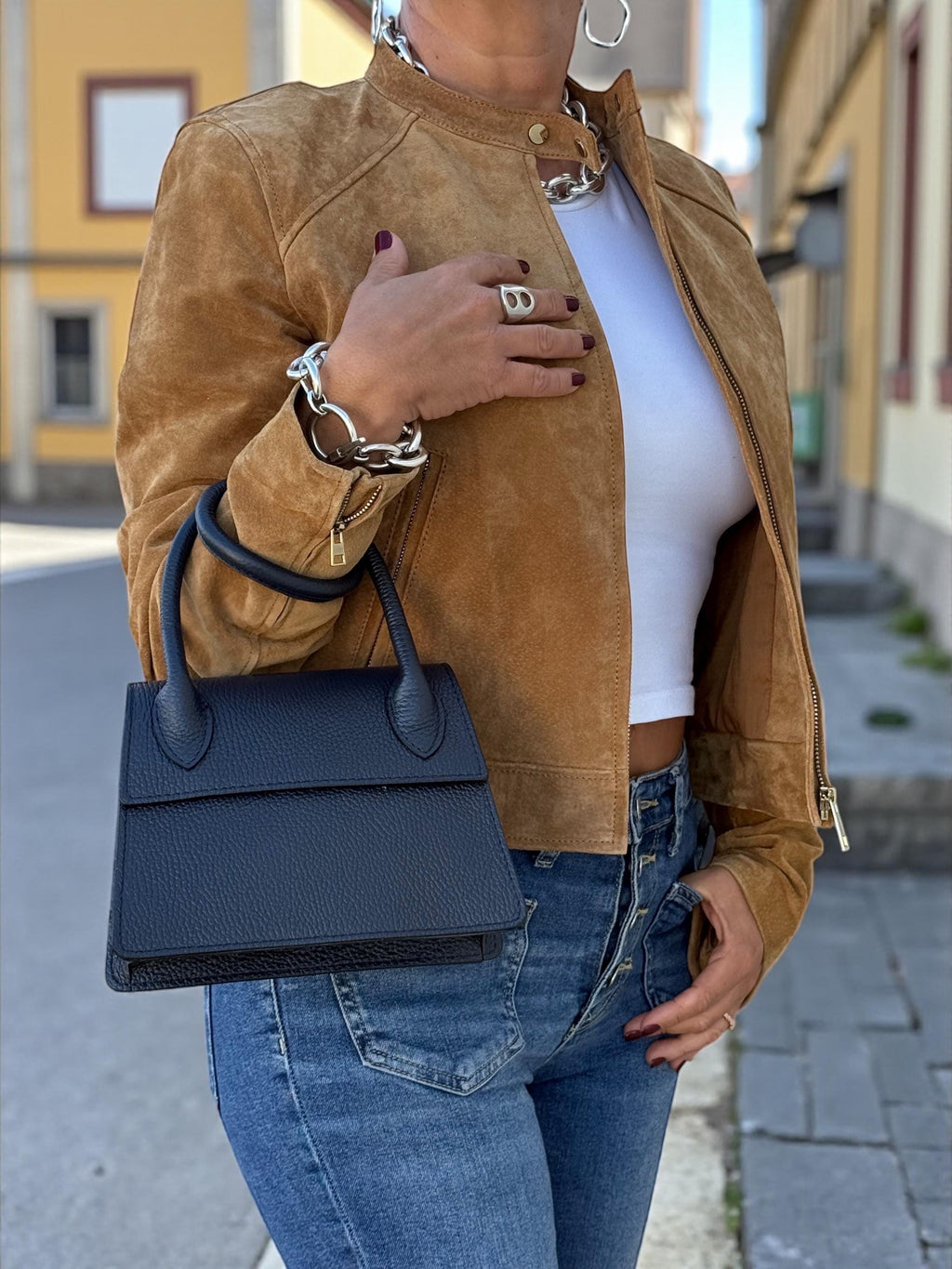 Pebbel leather Dark Navy Structured Handbag