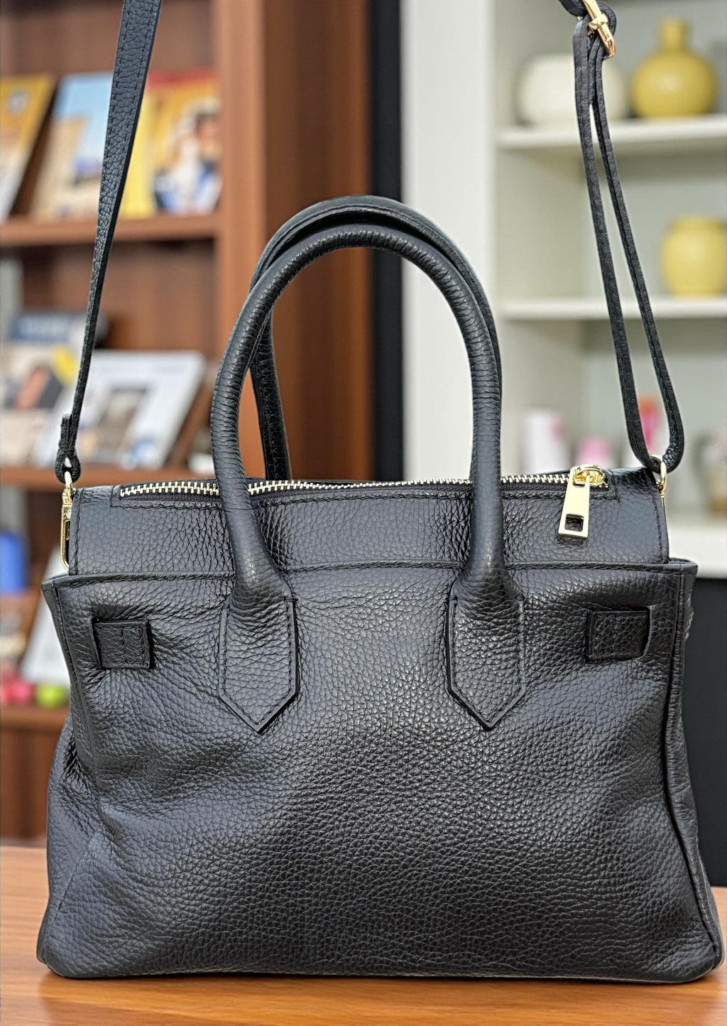 Genuine leather bag in black Paloma Palomo
