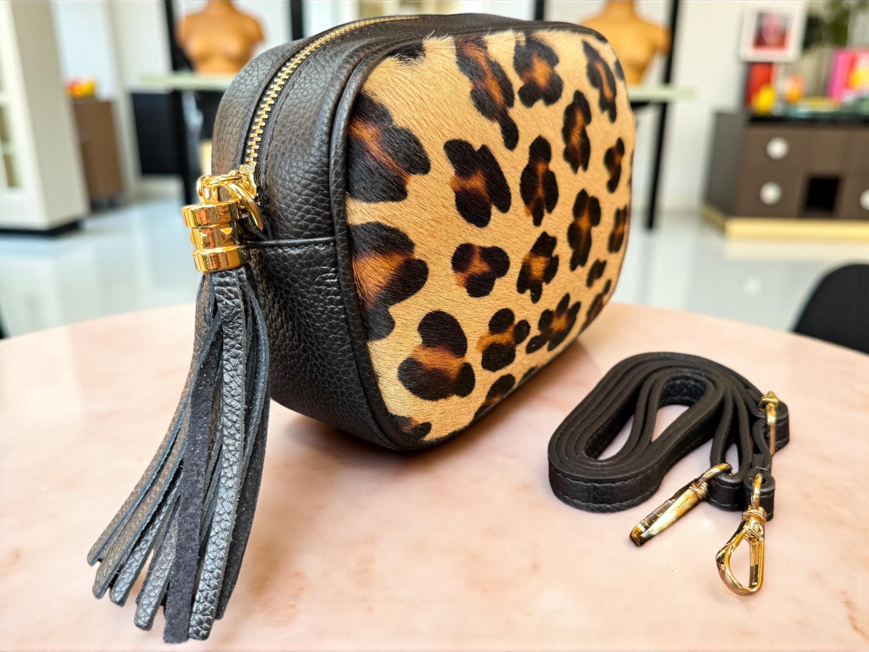 Leopard print pony hair and black pebbled leather crossbody bag - Paloma Palomo