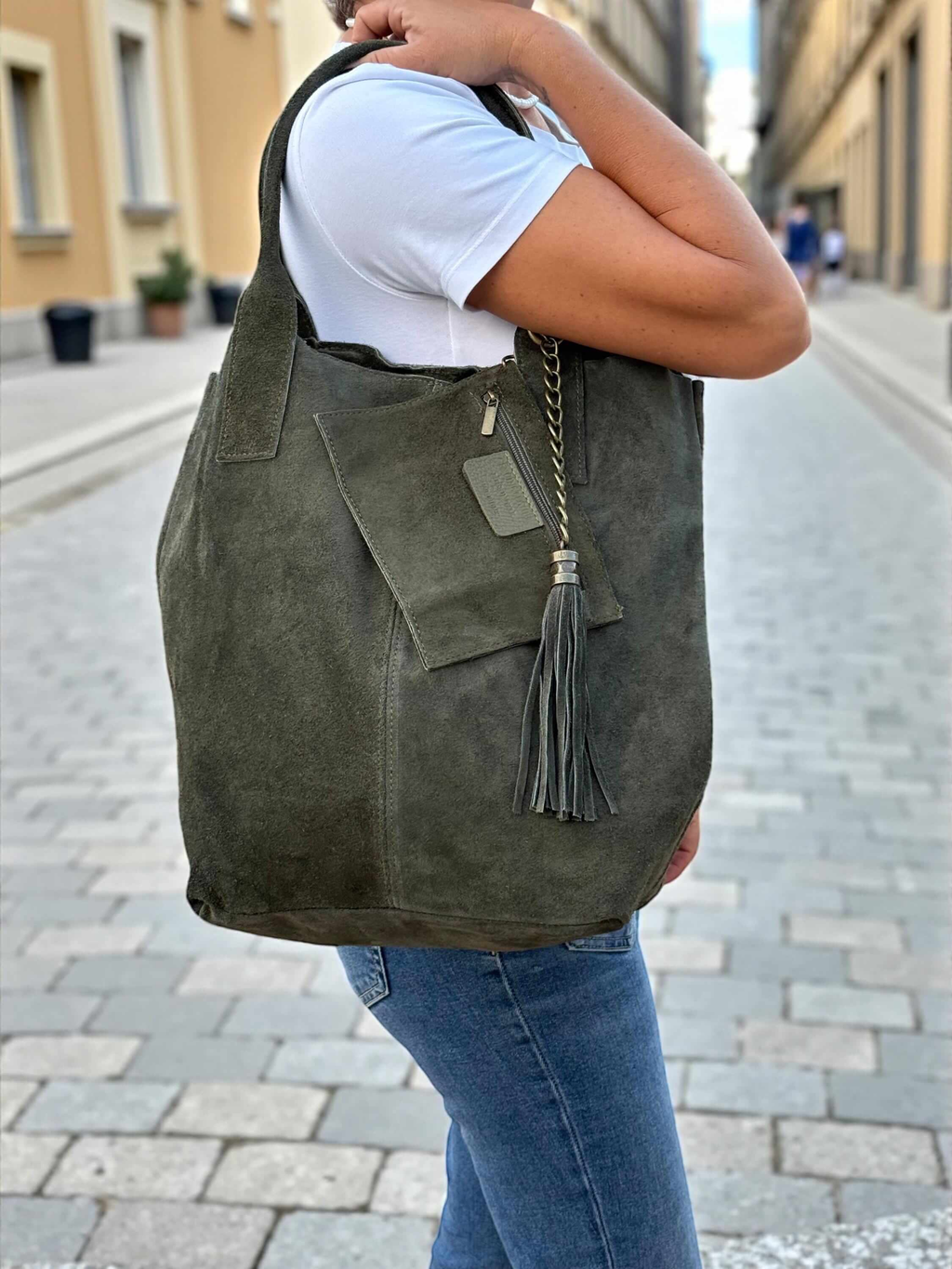 olive green suede shopper with tassel and internal pocket Paloma Palomo